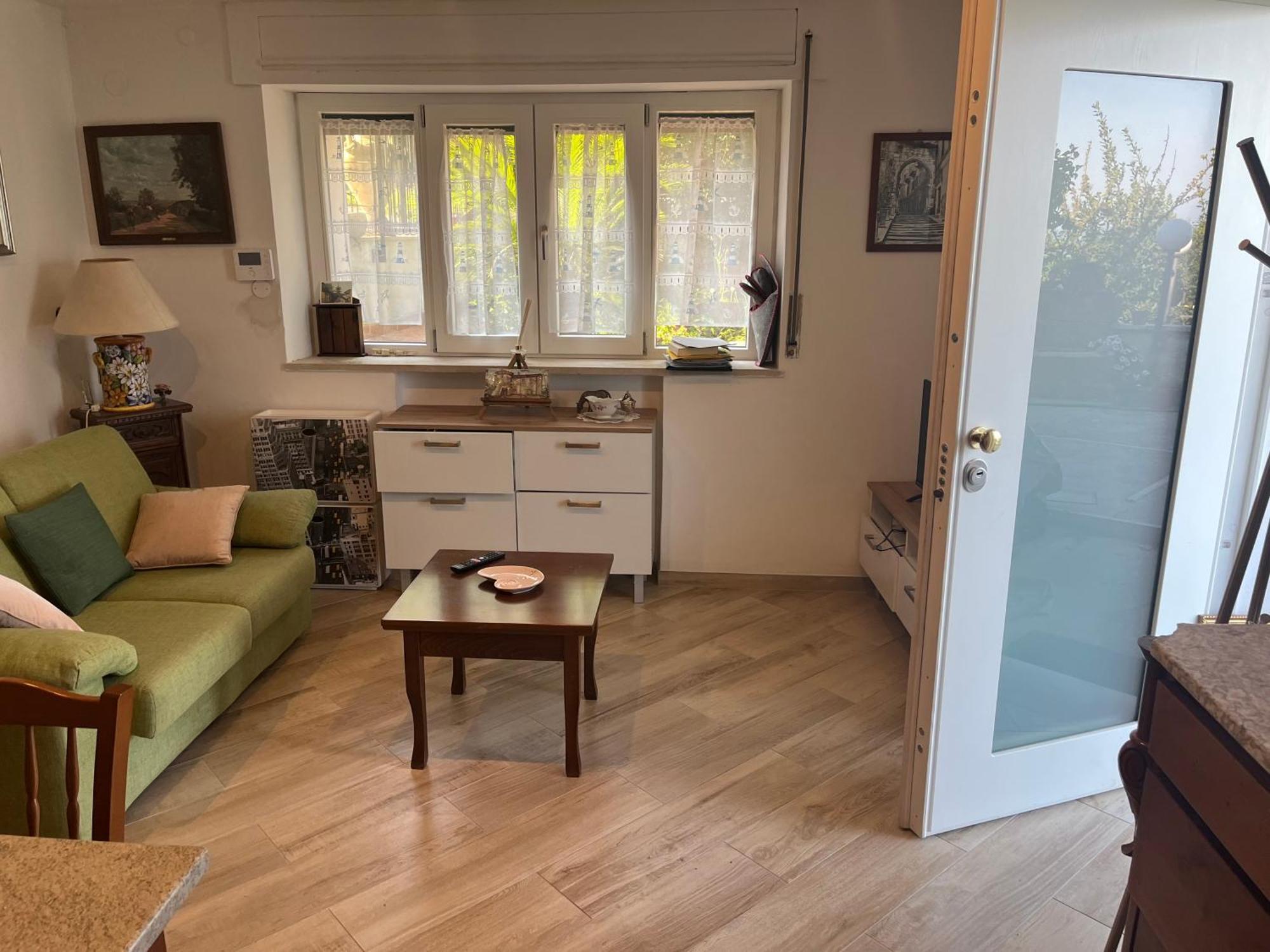 Carlotta Apartment *